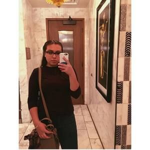 Meet your Posher, Isabel